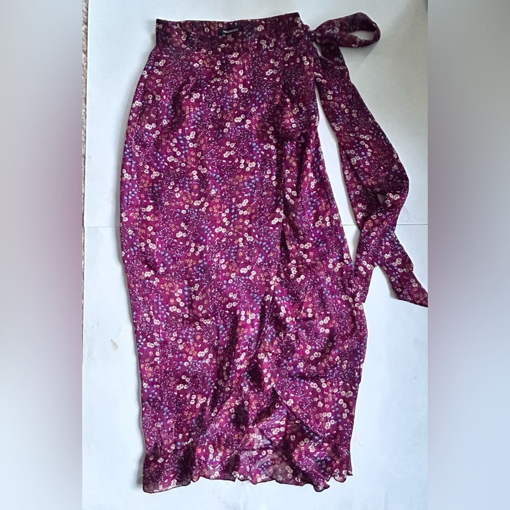 SABINA MUSAYEV Sky Floral Wrap Skirt flower print  red size small - Picture 9 of 10
